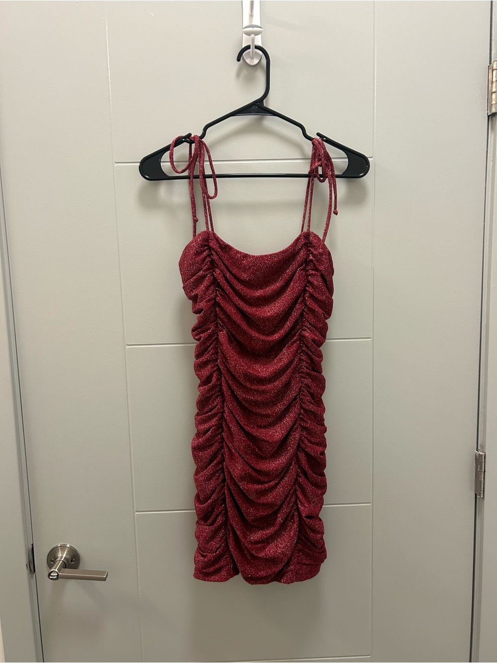 Jump Apparel Glitter Ruched Bodycon Mini Dress Women’s L Red Party Homecoming - Picture 1 of 7